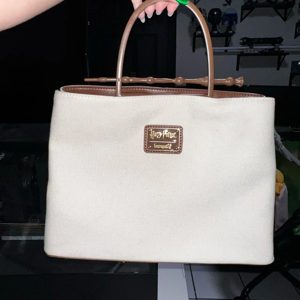 Loungefly Harry Potter Tote Bag - Picture 2 of 9